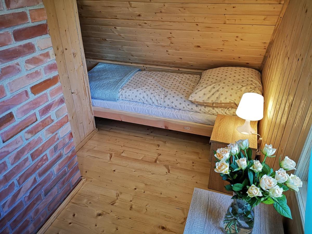 - Mazury Winiec
